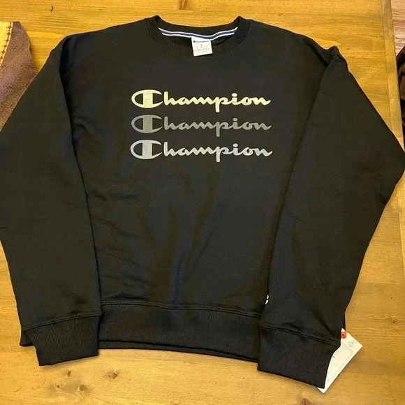 Champion Sweaters - NWT Champion Powerblend Crew Neck Women Size S